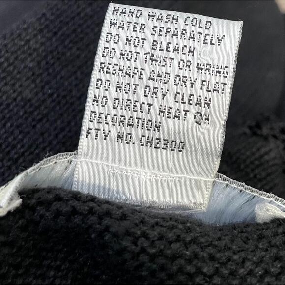 Cove Creek Size XL Black Embroidered Sequin Sweater Christmas Poinsettia Grandma - Picture 9 of 11